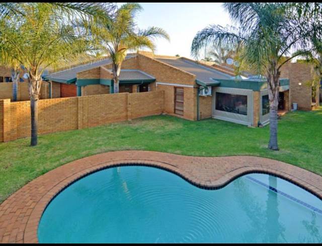 3 BEDROOM HOUSE FOR SALE IN GLEN ERASMIA